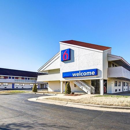 Motel 6-Springfield, Mo - North Εξωτερικό φωτογραφία