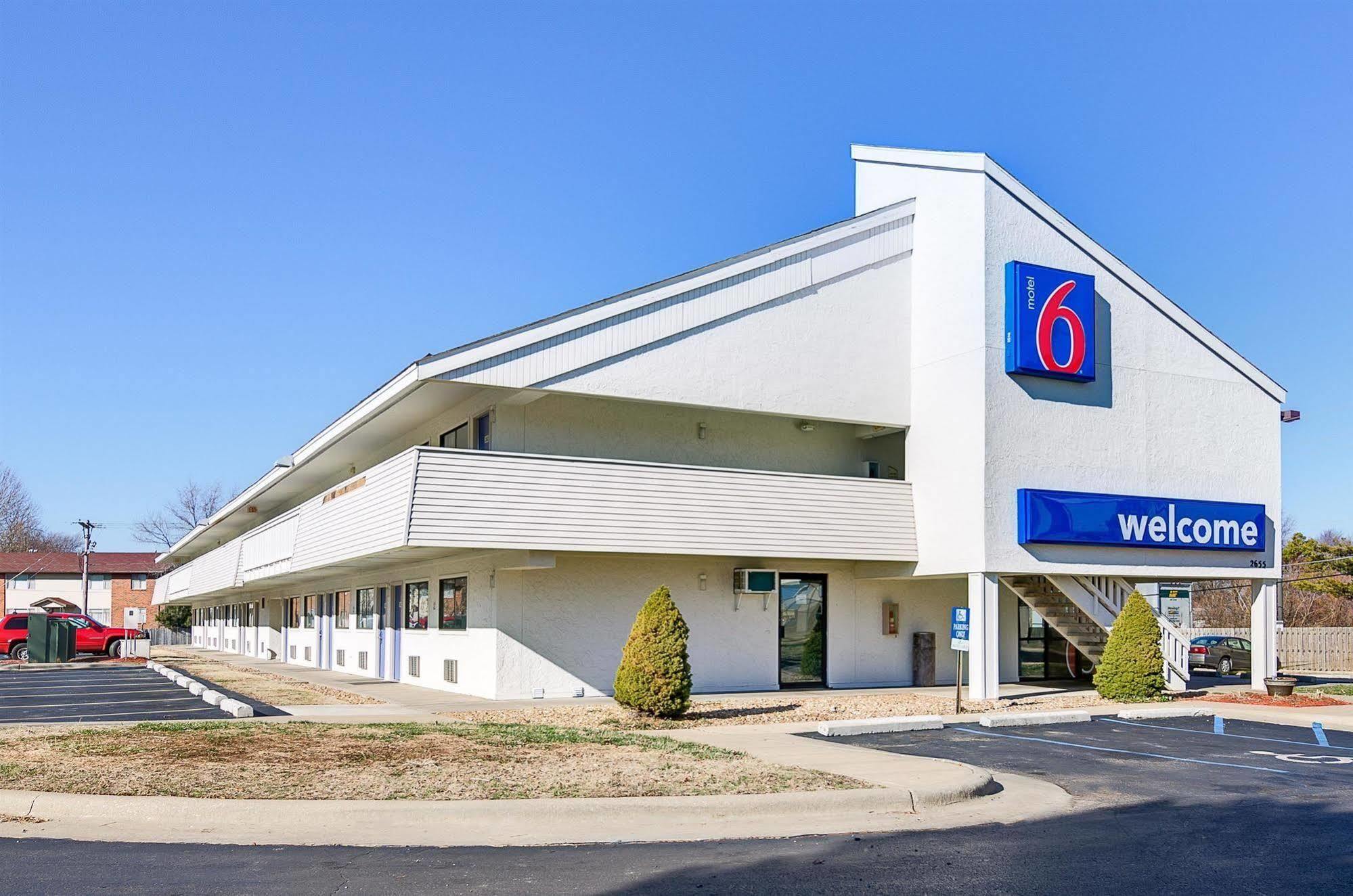 Motel 6-Springfield, Mo - North Εξωτερικό φωτογραφία